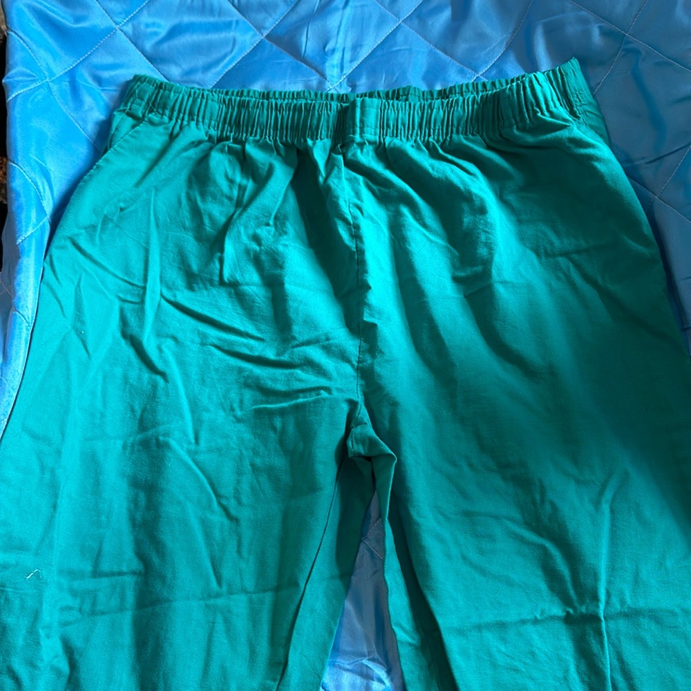 Scrub pants